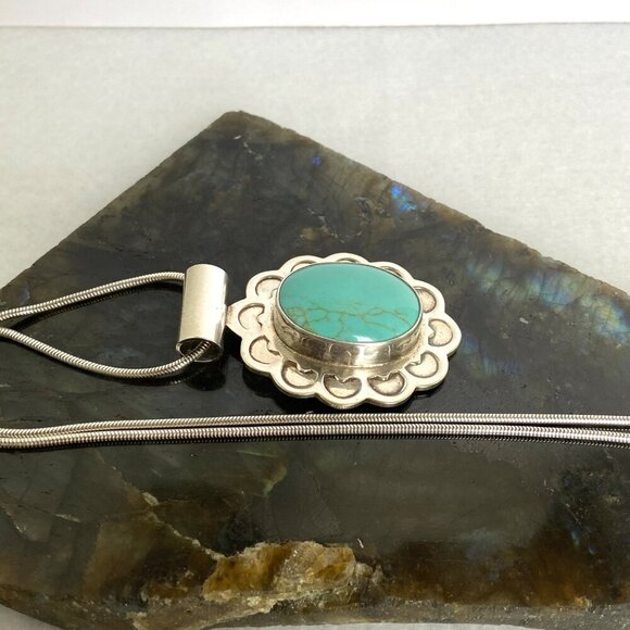 Sterling Silver 925 Mexico Large Oval Faux Turquoise Floral Pendant Necklace - Picture 16 of 16